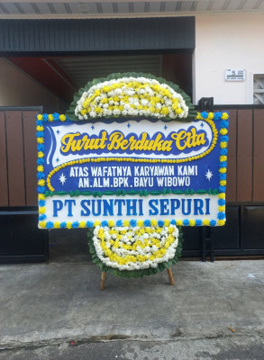 Papan Bunga Duka di Mandioli Utara